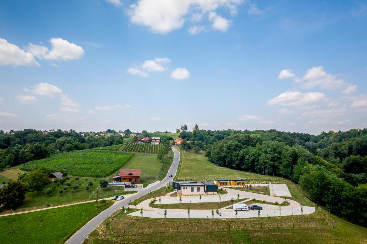 Отель Wine Camp Hazic Свети-Мартин-на-Мору Экстерьер фото